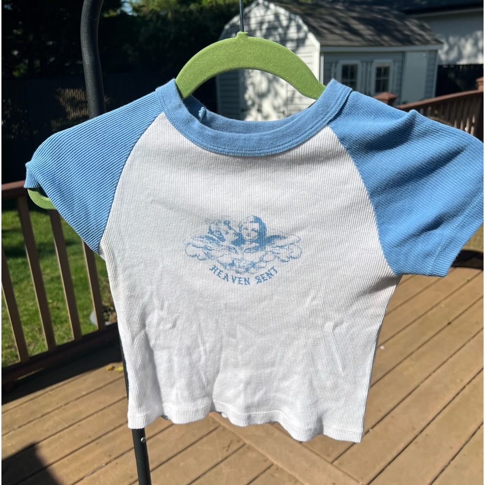 Brandy Melville top great condition. Worn before. One size fits most!